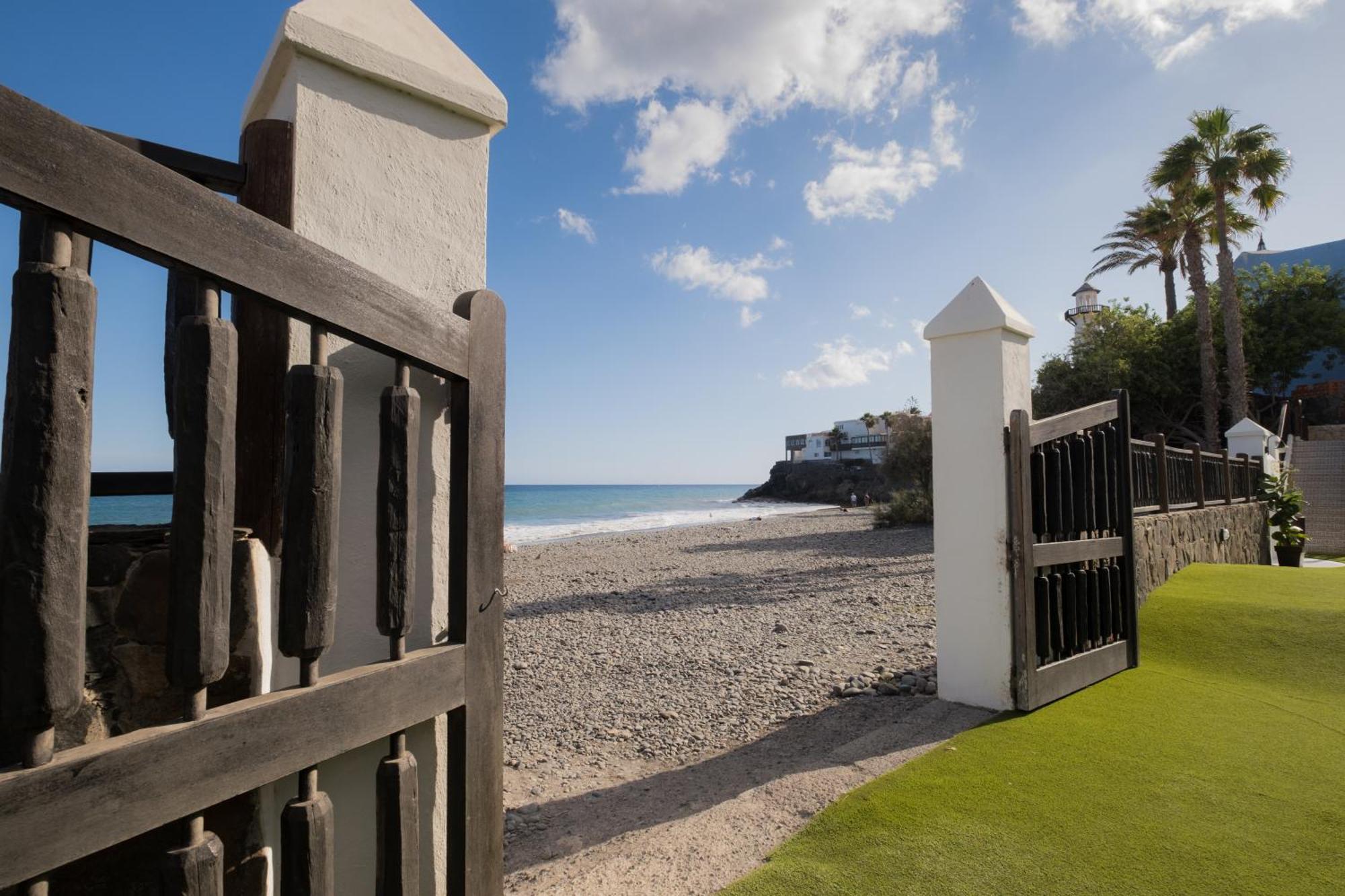 Makai Bungalows Playa Del Aguila  Exterior photo